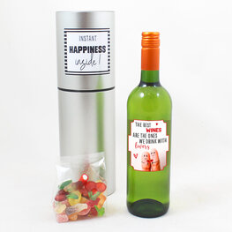 The best wines are the ones we drink with lovers